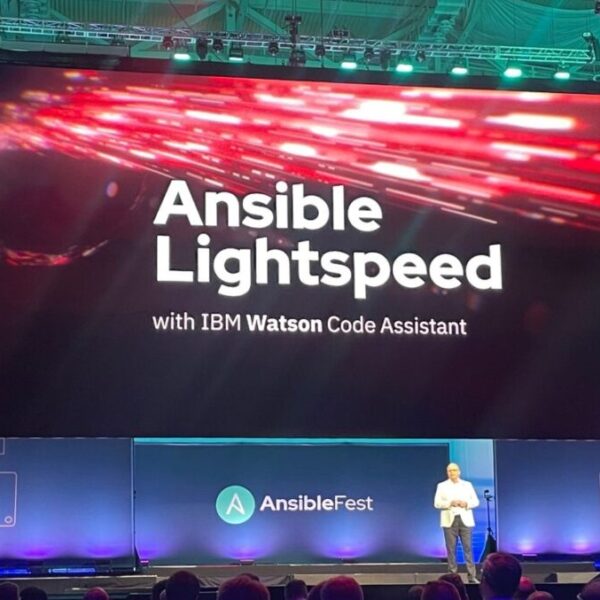 Red Hat presenta Ansible Lightspeed para la automatización de TI impulsada por IA