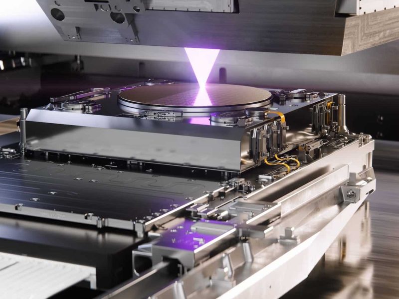 AI SEARCH Derivative-ASML_High_NA_Still_WP_F773