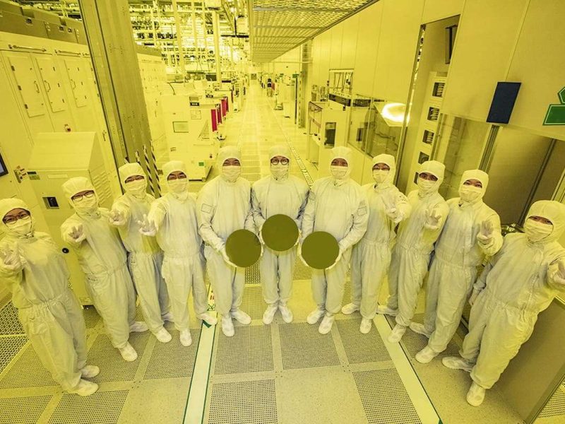 Samsung_foundrys_first_3nm_chip_production_1