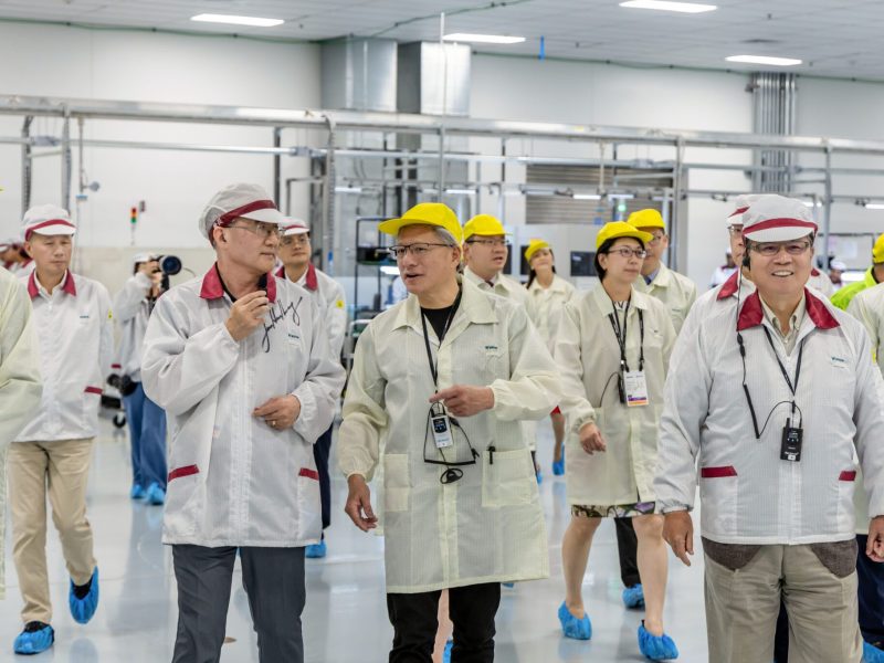 Wistron_D1_Grand_Opening_Ceremony-Factory_Tour-21-MY-edit-scaled