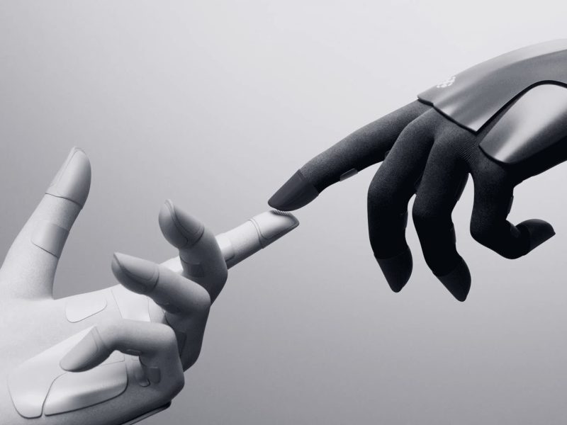 Xynova-hands-robots