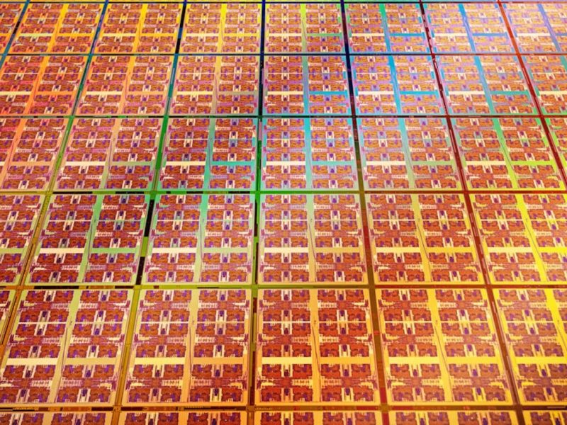 intel-Wafer-Perspective