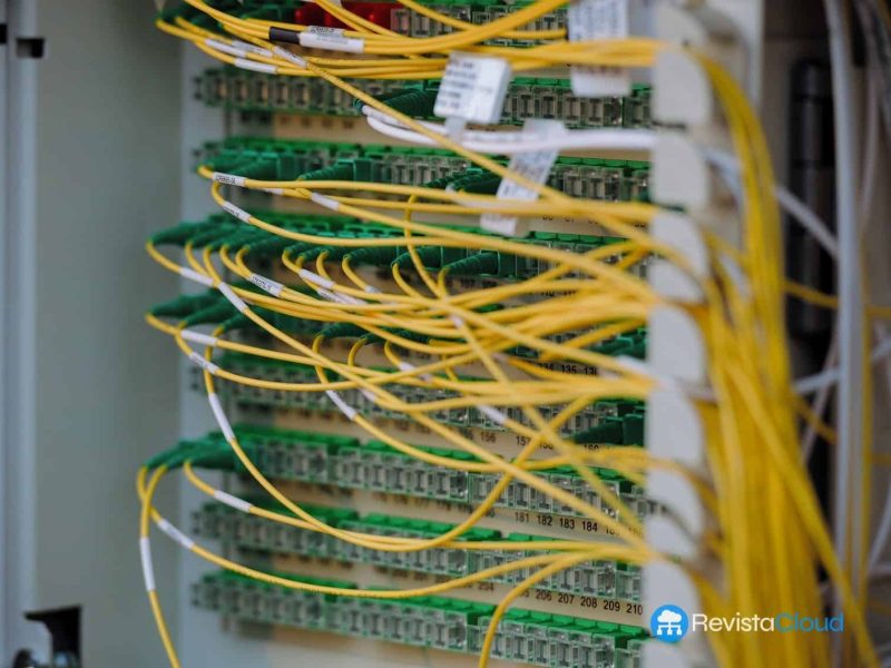 meet-me-room-optic-fiber