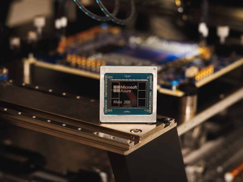 microsoft-azuere-Maia200_ai-accelerator