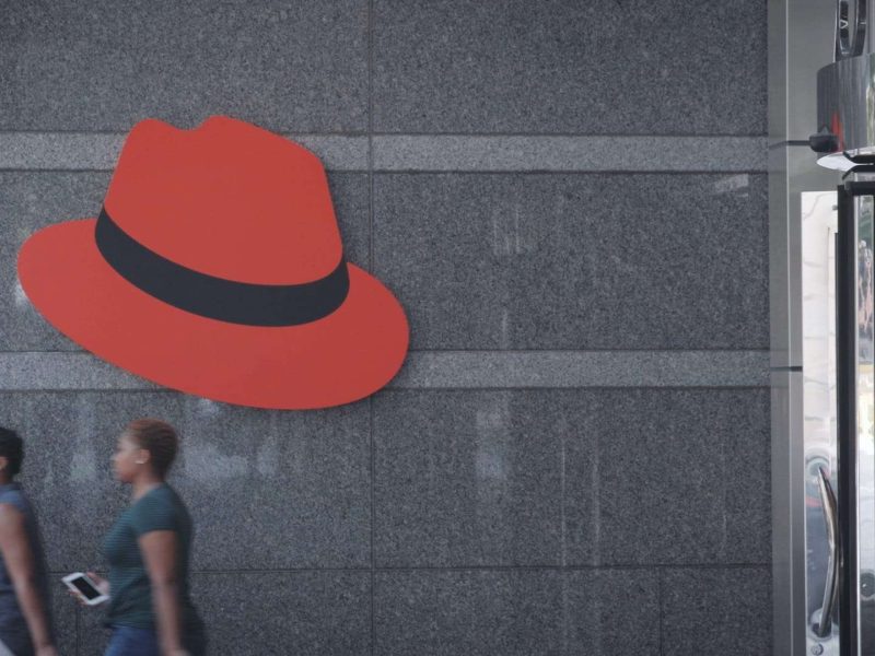 red_hat_entrance