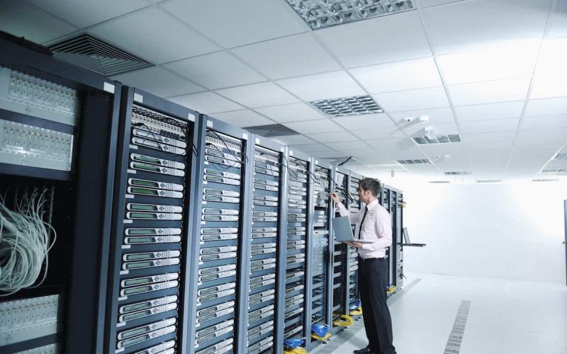 sala de servidores dedicados datacenter